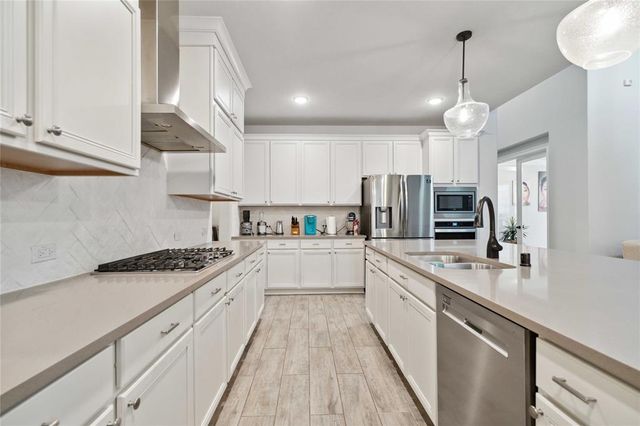 17464 Chestnut Cove Drive, Conroe, TX 77302