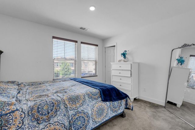 258 Columbus Dr., Manteca, CA 95337