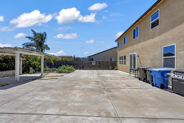 258 Columbus Dr., Manteca, CA 95337