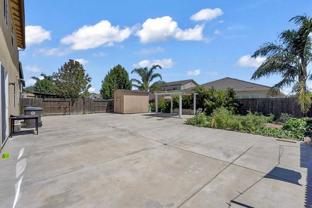 258 Columbus Dr., Manteca, CA 95337