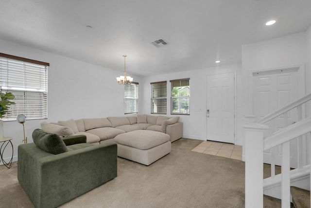 258 Columbus Dr., Manteca, CA 95337