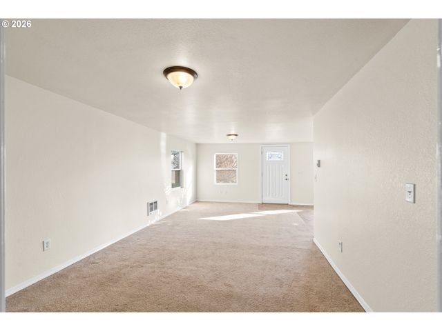709 Sw 16TH St, Pendleton, OR 97801