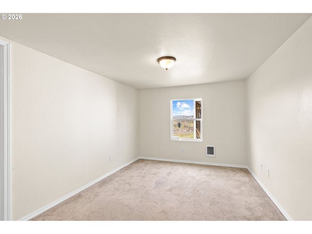 709 Sw 16TH St, Pendleton, OR 97801
