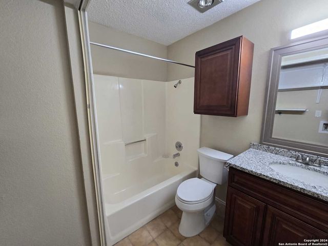 9140 Timber Path Unit 2702, San Antonio, TX 78250