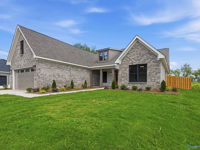 2000 Mythewood Drive, Huntsville, AL 35803