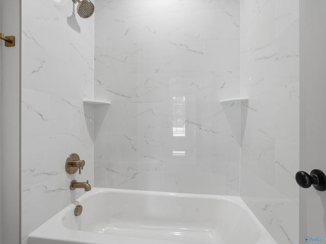 2000 Mythewood Drive, Huntsville, AL 35803