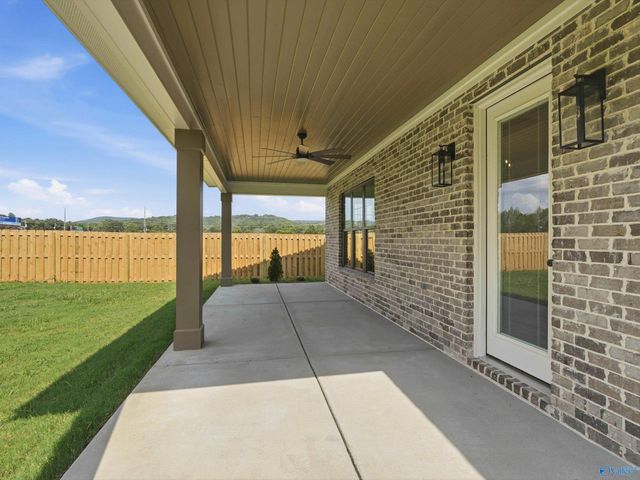 2000 Mythewood Drive, Huntsville, AL 35803