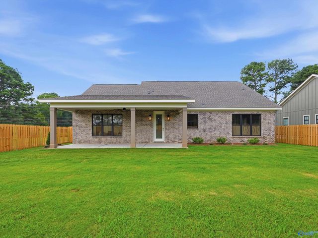 2000 Mythewood Drive, Huntsville, AL 35803