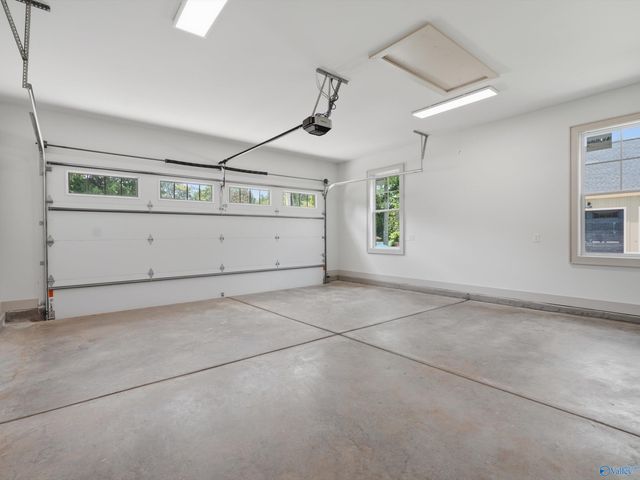 2000 Mythewood Drive, Huntsville, AL 35803
