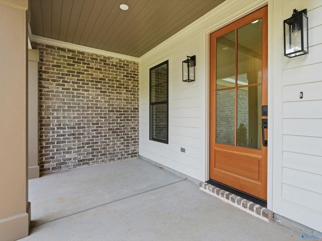 2000 Mythewood Drive, Huntsville, AL 35803
