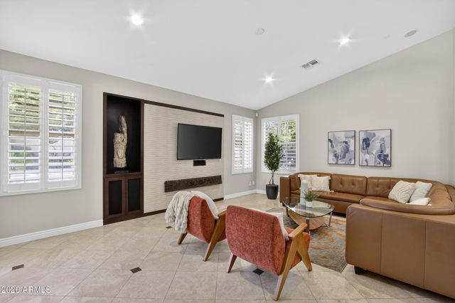 7880 S MICHELE Lane, Tempe, AZ 85284