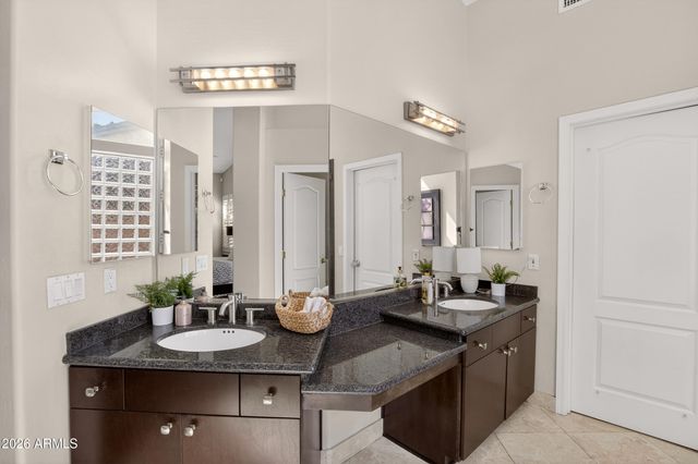 7880 S MICHELE Lane, Tempe, AZ 85284