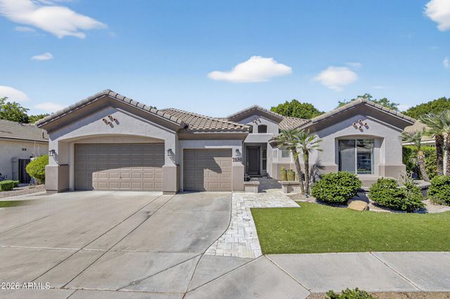 7880 S MICHELE Lane, Tempe, AZ 85284