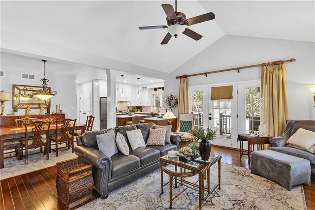 1311 Deerfield Ln, W Leechburg, PA 15656