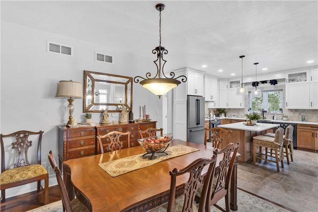 1311 Deerfield Ln, W Leechburg, PA 15656