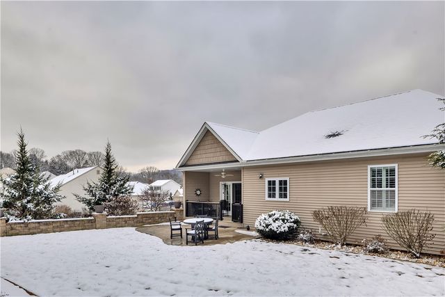 1311 Deerfield Ln, W Leechburg, PA 15656