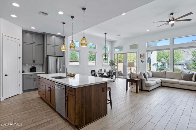 21456 W MINNEZONA Avenue, Buckeye, AZ 85396