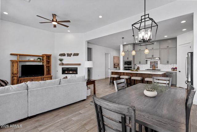 21456 W MINNEZONA Avenue, Buckeye, AZ 85396