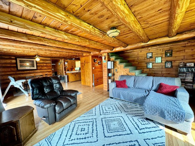 32625 593rd Avenue, Warroad, MN 56763