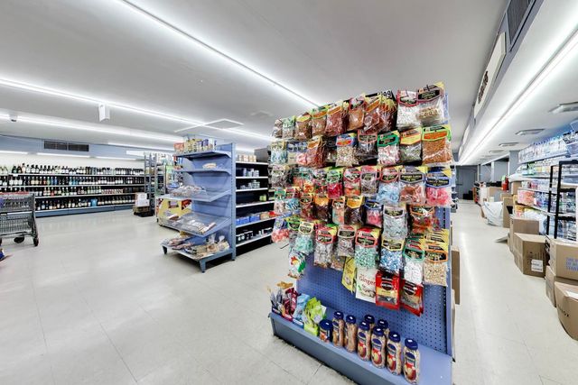 3600 N LAKE SHORE Drive 222, Chicago, IL 60613