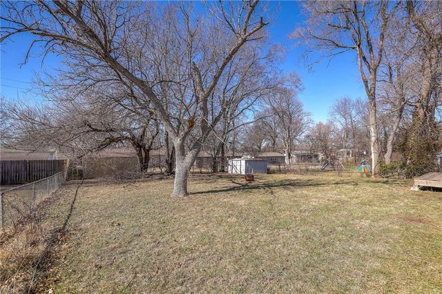 709 N Woodland Street, Olathe, KS 66061