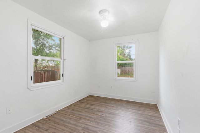 554 E Bridgeport Ave, Spokane, WA 99207
