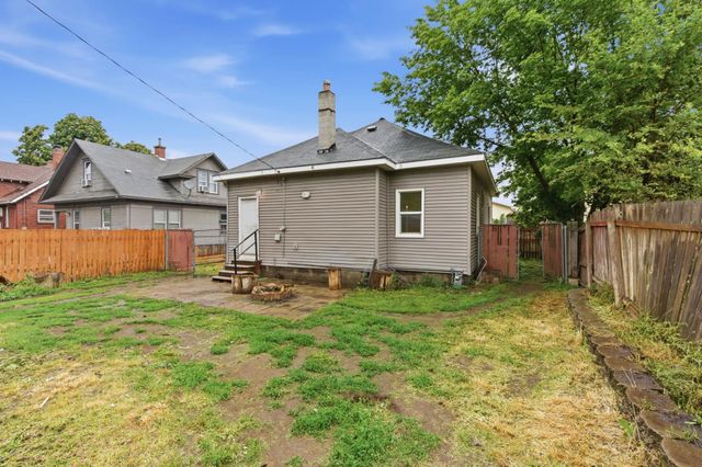554 E Bridgeport Ave, Spokane, WA 99207