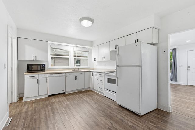 554 E Bridgeport Ave, Spokane, WA 99207