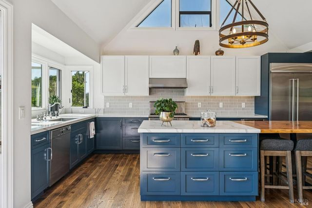 10 Elkhorn Way, San Anselmo, CA 94960