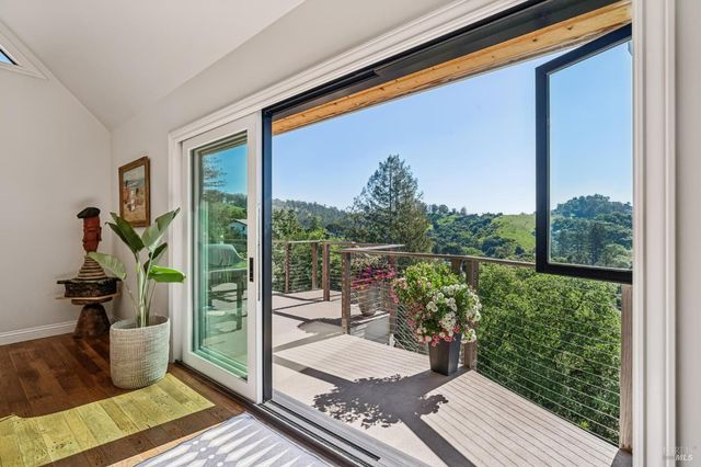 10 Elkhorn Way, San Anselmo, CA 94960