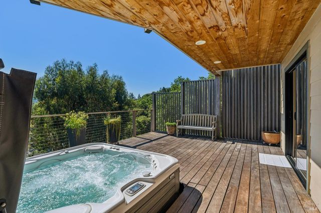 10 Elkhorn Way, San Anselmo, CA 94960