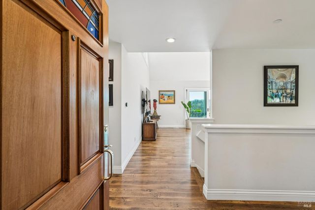 10 Elkhorn Way, San Anselmo, CA 94960