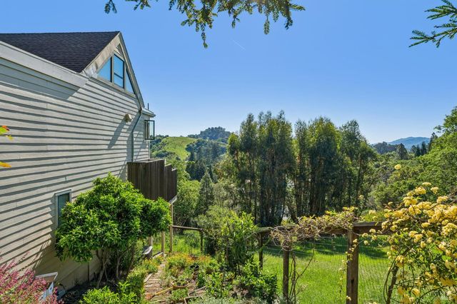 10 Elkhorn Way, San Anselmo, CA 94960