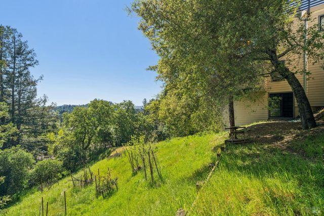 10 Elkhorn Way, San Anselmo, CA 94960