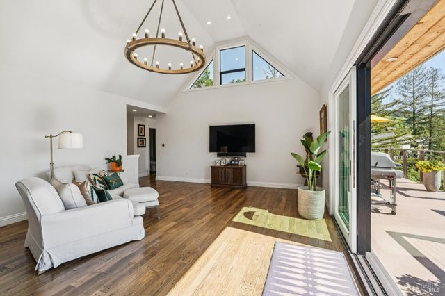 10 Elkhorn Way, San Anselmo, CA 94960