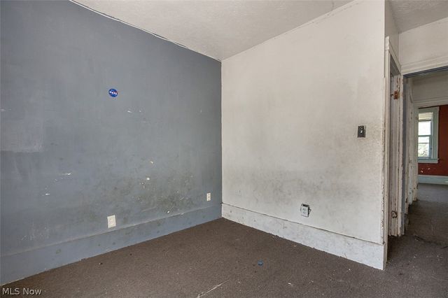 2300 E 86th Street, Cleveland, OH 44106