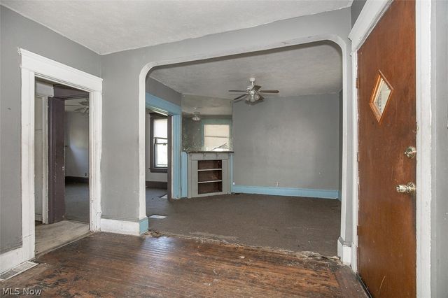 2300 E 86th Street, Cleveland, OH 44106