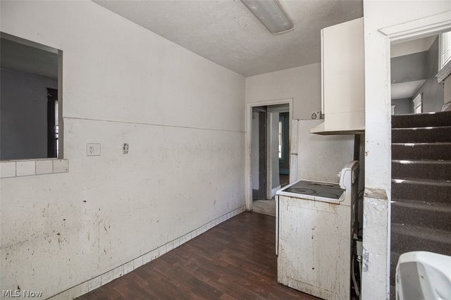 2300 E 86th Street, Cleveland, OH 44106