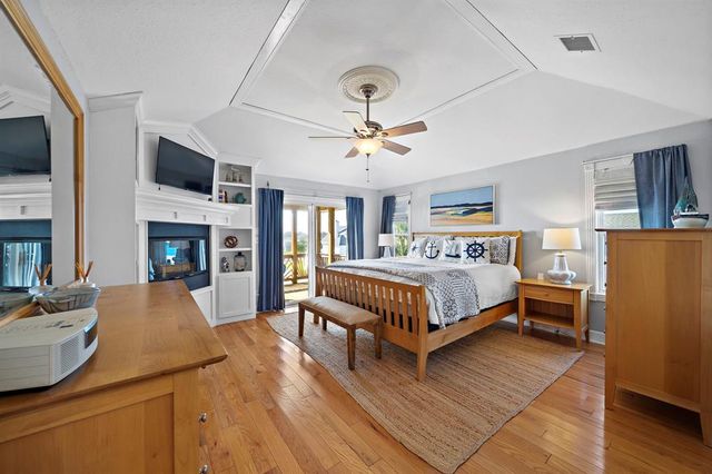 13826 Mutiny Lane, Galveston, TX 77554