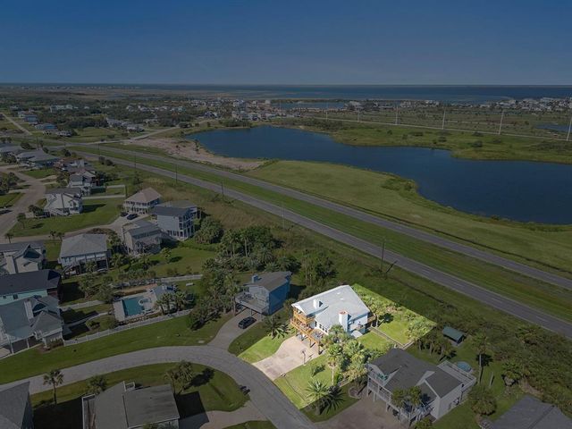 13826 Mutiny Lane, Galveston, TX 77554