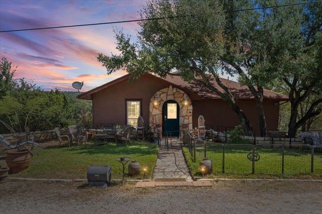 3615 Peninsular DR, Marble Falls, TX 78654