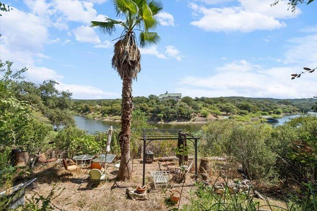 3615 Peninsular DR, Marble Falls, TX 78654