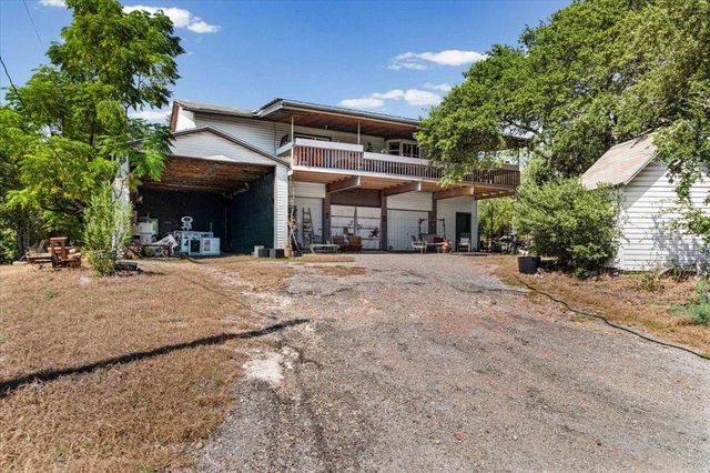 3615 Peninsular DR, Marble Falls, TX 78654