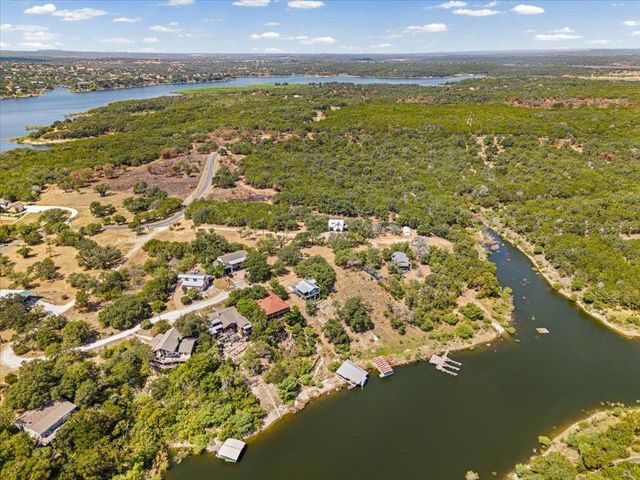 3615 Peninsular DR, Marble Falls, TX 78654
