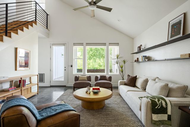 1902 Webberville RD B, Austin, TX 78721