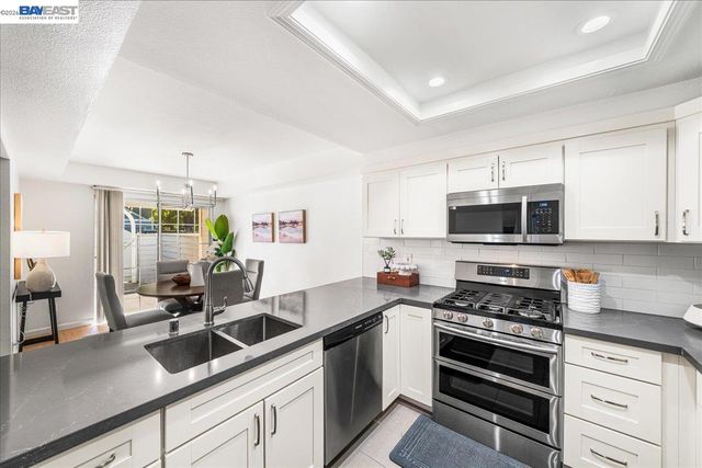 7335 Stonedale Dr, Pleasanton, CA 94588