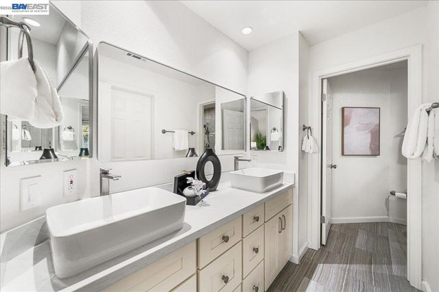 7335 Stonedale Dr, Pleasanton, CA 94588