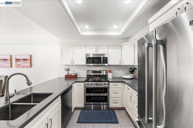 7335 Stonedale Dr, Pleasanton, CA 94588