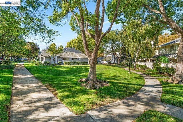 7335 Stonedale Dr, Pleasanton, CA 94588
