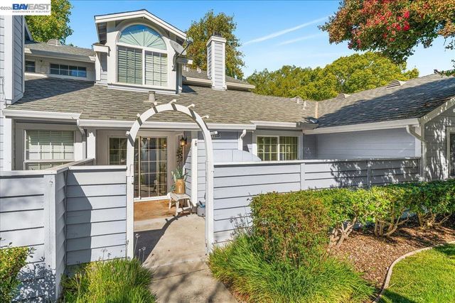 7335 Stonedale Dr, Pleasanton, CA 94588